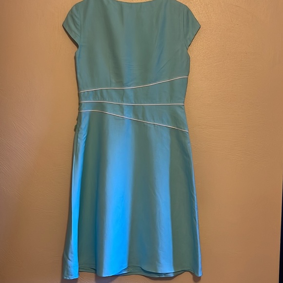 Liz Claiborne capped sleeve dress, size 8 - Picture 2 of 7